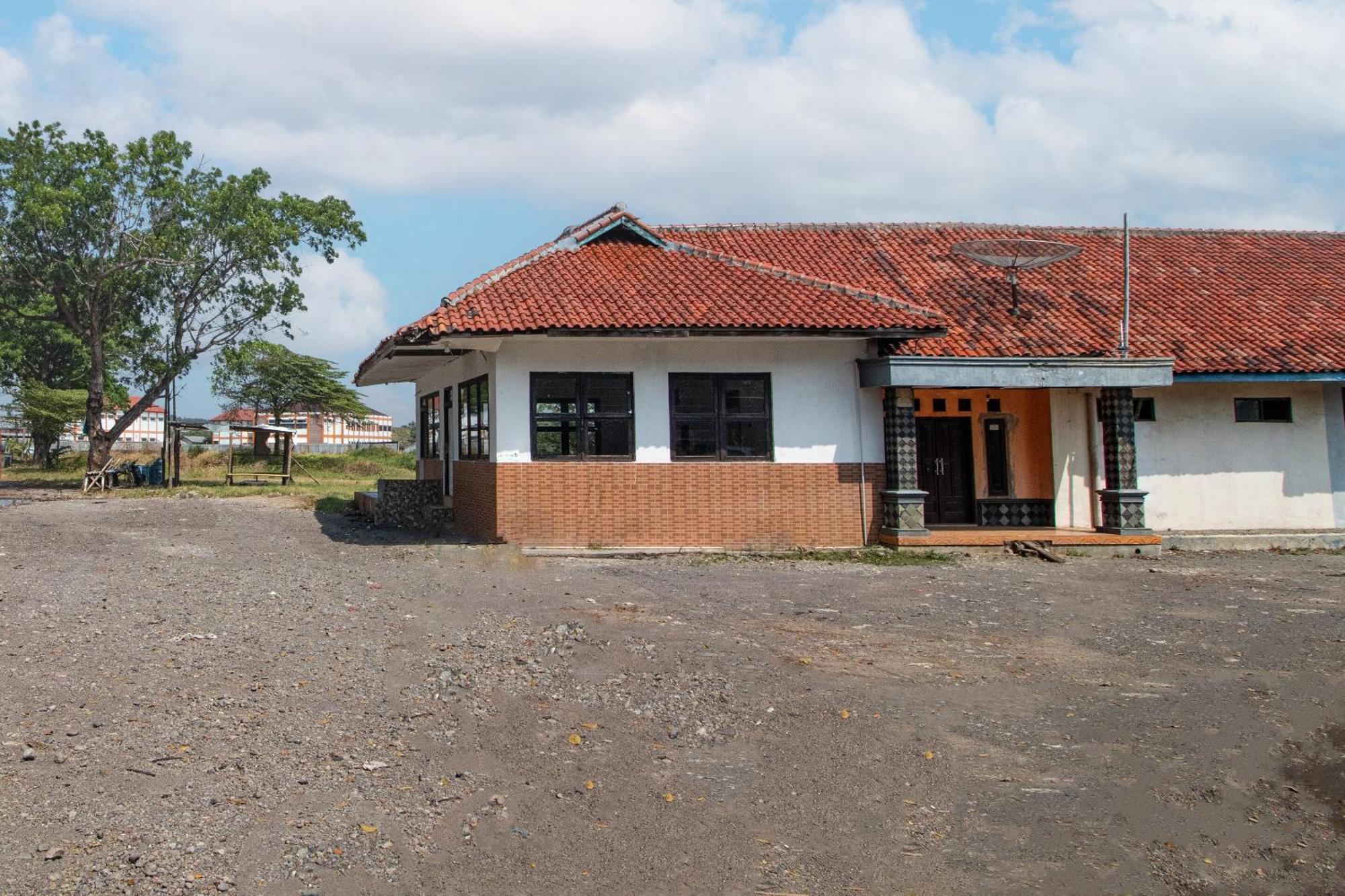 Hotel Spot On 92832 Al Mahira Syariah Majalengka Exterior foto